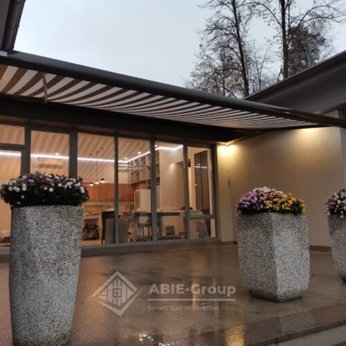 Фотографии выполненных работ компании «ABIE-GROUP» кассетной маркизы Kyma. г.Балашиха, Московской обл.