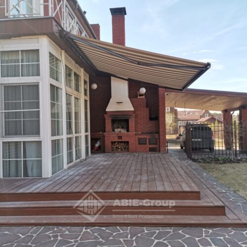 Фотографии выполненных работ компании «ABIE-GROUP» кассетной маркизы Cassette. г.Москва, кп Бристоль.
